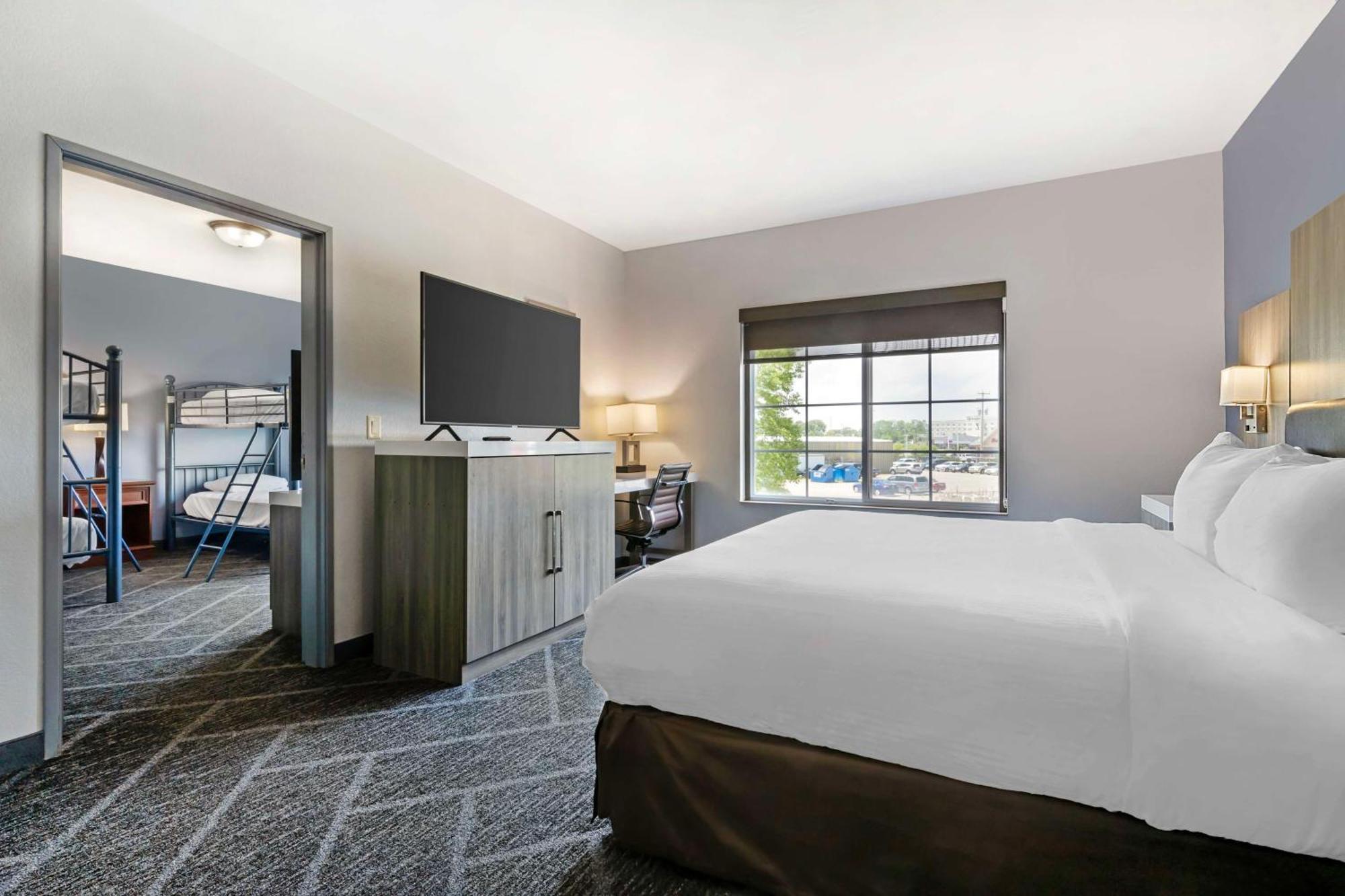 Best Western Plus Appleton Airport Mall Hotel Exterior foto